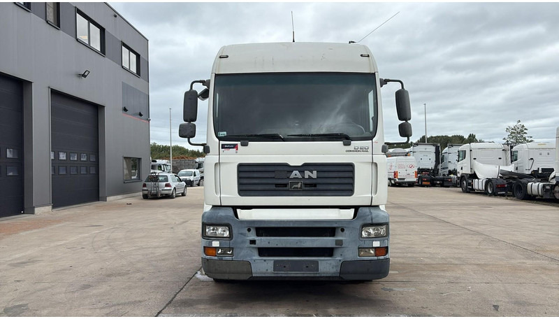 MAN TGA 18.430 (PTO / POMPE HYDRAULIQUE / MANUAL GEARBOX / BOITE MANUELLE / HYDRAULIC PUMP) - Ciągnik siodłowy: zdjęcie 4 MAN TGA 18.430 (PTO / POMPE HYDRAULIQUE / MANUAL GEARBOX / BOITE MANUELLE / HYDRAULIC PUMP) - Ciągnik siodłowy: zdjęcie 4