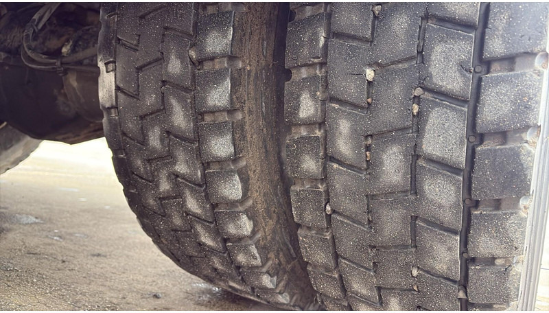 Samochód ciężarowy cysterna MAN 10.153 (7500L / FULL STEEL / LAMES / BOITE MANUELLE / MANUAL GEARBOX): zdjęcie 11 Samochód ciężarowy cysterna MAN 10.153 (7500L / FULL STEEL / LAMES / BOITE MANUELLE / MANUAL GEARBOX): zdjęcie 11