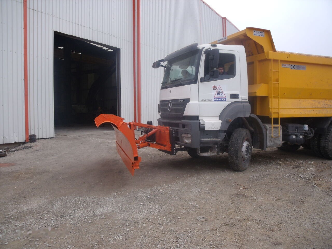 Caterpillar SNOW BLADES - Pług do śniegu: zdjęcie 1 Caterpillar SNOW BLADES - Pług do śniegu: zdjęcie 1