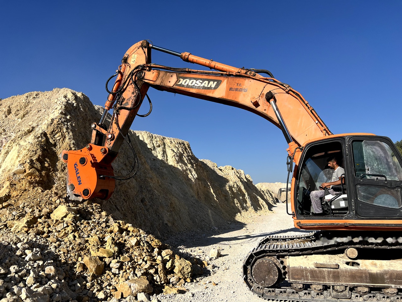 GALEN Vibro Ripper - Zrywarka do Koparek gąsienicowych: zdjęcie 1 GALEN Vibro Ripper - Zrywarka do Koparek gąsienicowych: zdjęcie 1