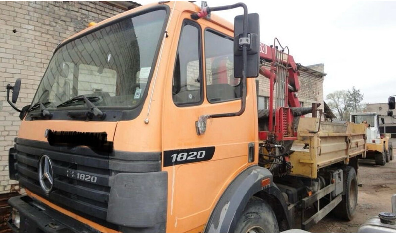 Mercedes-Benz 1820 - Wywrotka, Samochod ciężarowy z HDS: zdjęcie 2 Mercedes-Benz 1820 - Wywrotka, Samochod ciężarowy z HDS: zdjęcie 2