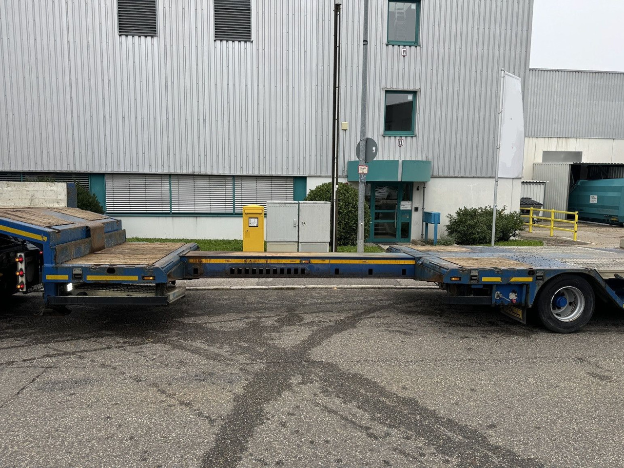 Doll S3L Tele-Tieflader+3,3m Radmulden Lift Lenkachse - Naczepa niskopodwoziowa: zdjęcie 4 Doll S3L Tele-Tieflader+3,3m Radmulden Lift Lenkachse - Naczepa niskopodwoziowa: zdjęcie 4