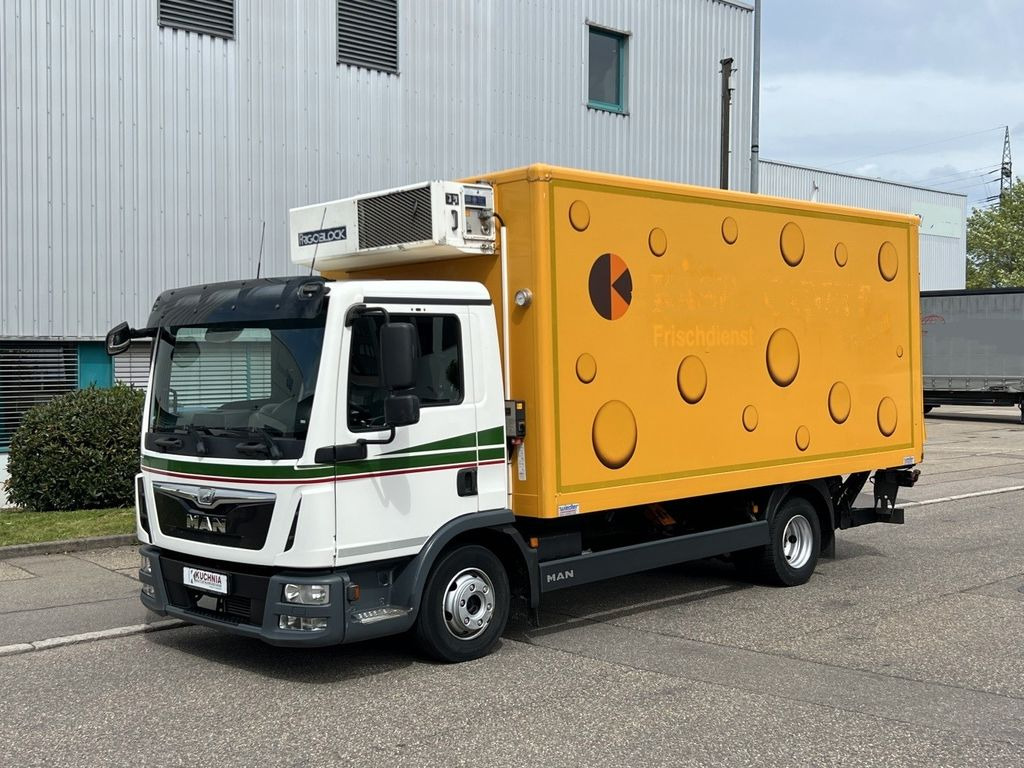 MAN TGL 8.220 Kühlkoffer 5,26m LBW Klima Luftgef. MAN TGL 8.220 Kühlkoffer 5,26m LBW Klima Luftgef. - Samochód dostawczy chłodnia: zdjęcie 3 MAN TGL 8.220 Kühlkoffer 5,26m LBW Klima Luftgef. MAN TGL 8.220 Kühlkoffer 5,26m LBW Klima Luftgef. - Samochód dostawczy chłodnia: zdjęcie 3