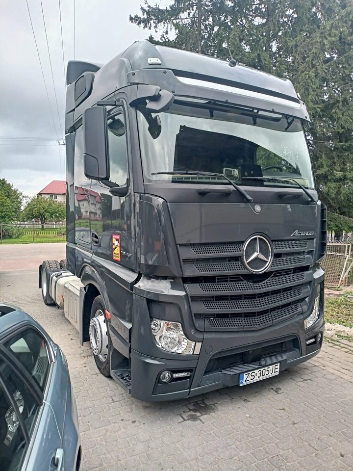 Mercedes-Benz Mp4 1845 mega - Ciągnik siodłowy: zdjęcie 2 Mercedes-Benz Mp4 1845 mega - Ciągnik siodłowy: zdjęcie 2