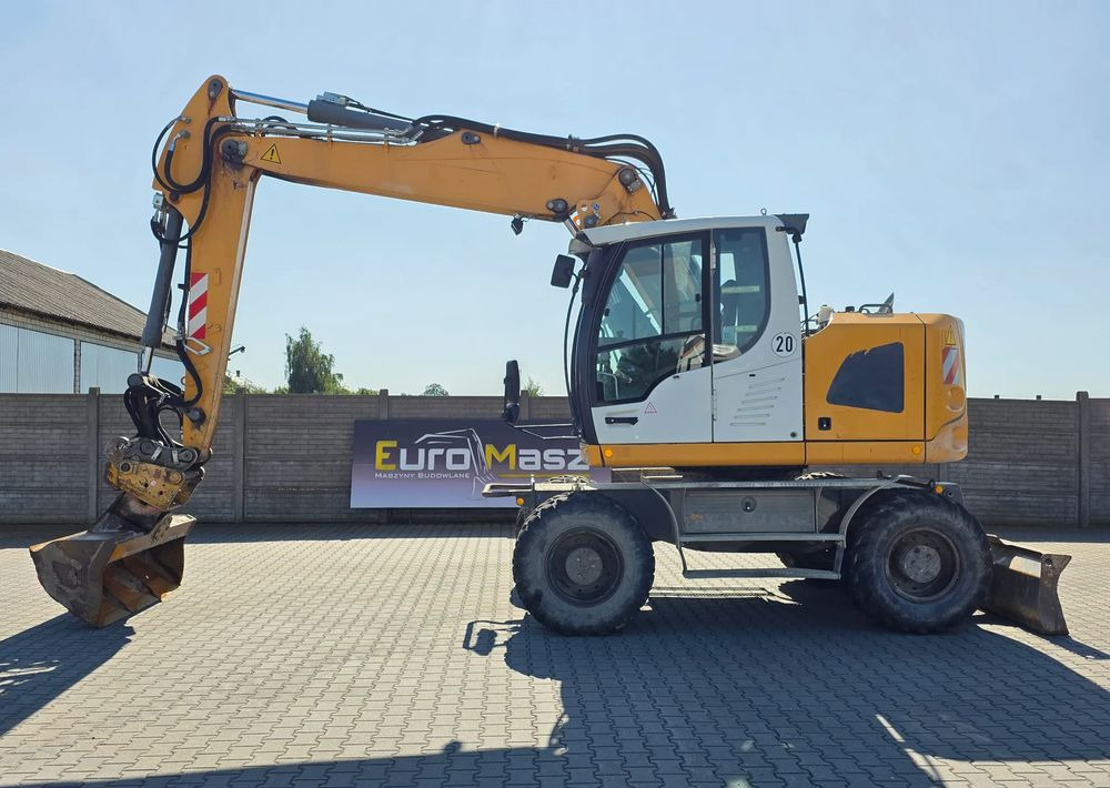 Liebherr A918 COMPACT, 2014 ROK, SW 48 LIKUFIX szybkozłącze - Koparka kołowa: zdjęcie 2 Liebherr A918 COMPACT, 2014 ROK, SW 48 LIKUFIX szybkozłącze - Koparka kołowa: zdjęcie 2