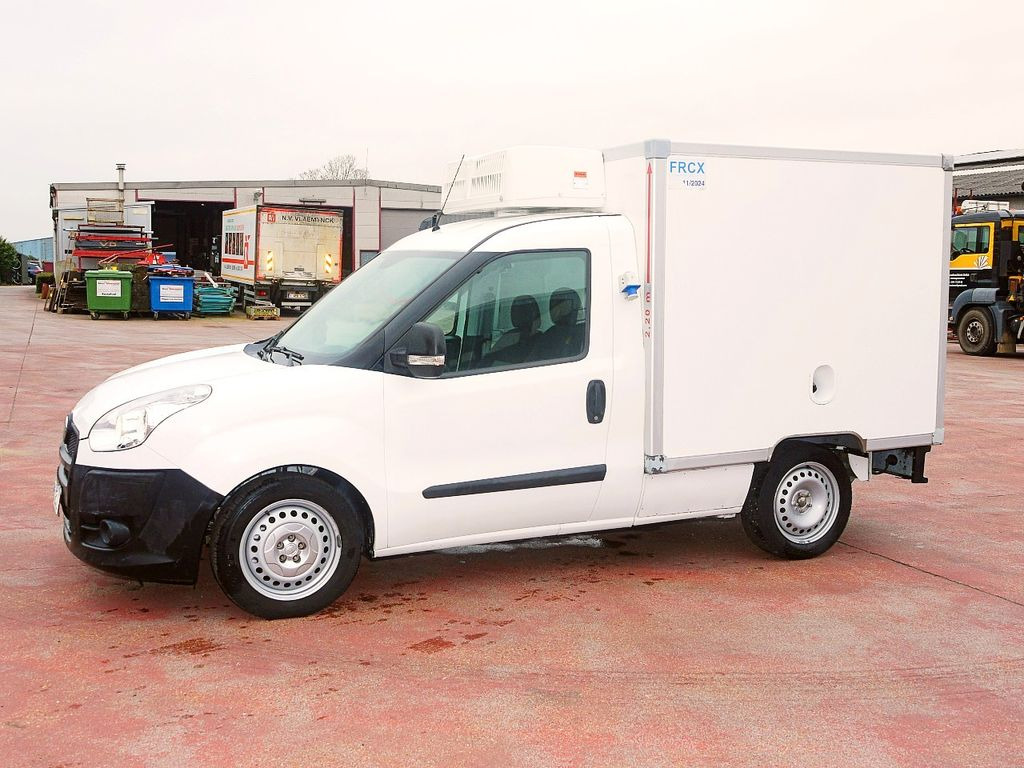 Fiat 1.3 DOBLO KUHLKOFFER RELEC FROD TR22 -20C Fiat 1.3 DOBLO KUHLKOFFER RELEC FROD TR22 -20C - Samochód dostawczy chłodnia: zdjęcie 4 Fiat 1.3 DOBLO KUHLKOFFER RELEC FROD TR22 -20C Fiat 1.3 DOBLO KUHLKOFFER RELEC FROD TR22 -20C - Samochód dostawczy chłodnia: zdjęcie 4