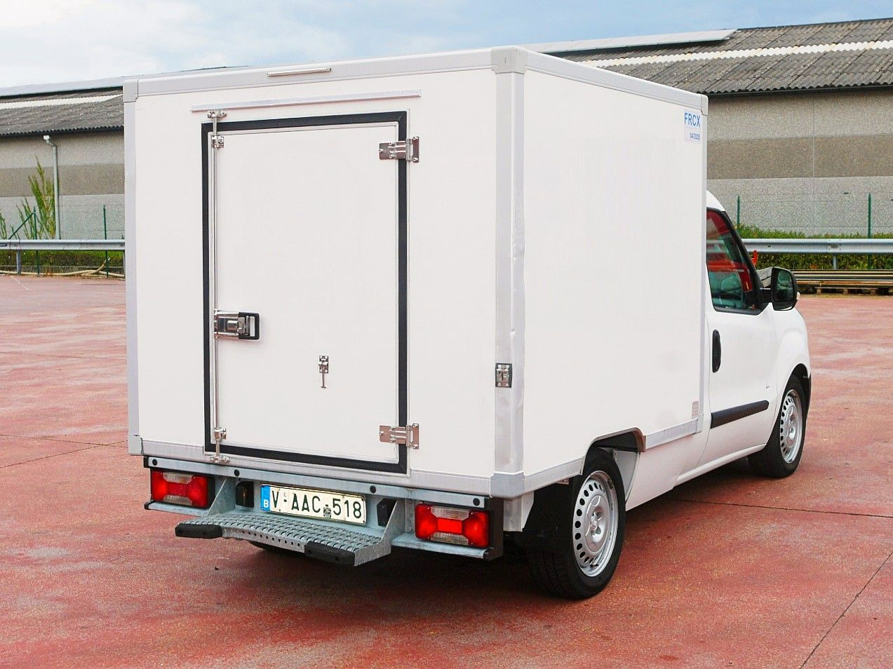 Fiat DOBLO 1.3 KUHLKOFFER RELEC FROID TR 22 -20C - Samochód dostawczy chłodnia: zdjęcie 5 Fiat DOBLO 1.3 KUHLKOFFER RELEC FROID TR 22 -20C - Samochód dostawczy chłodnia: zdjęcie 5