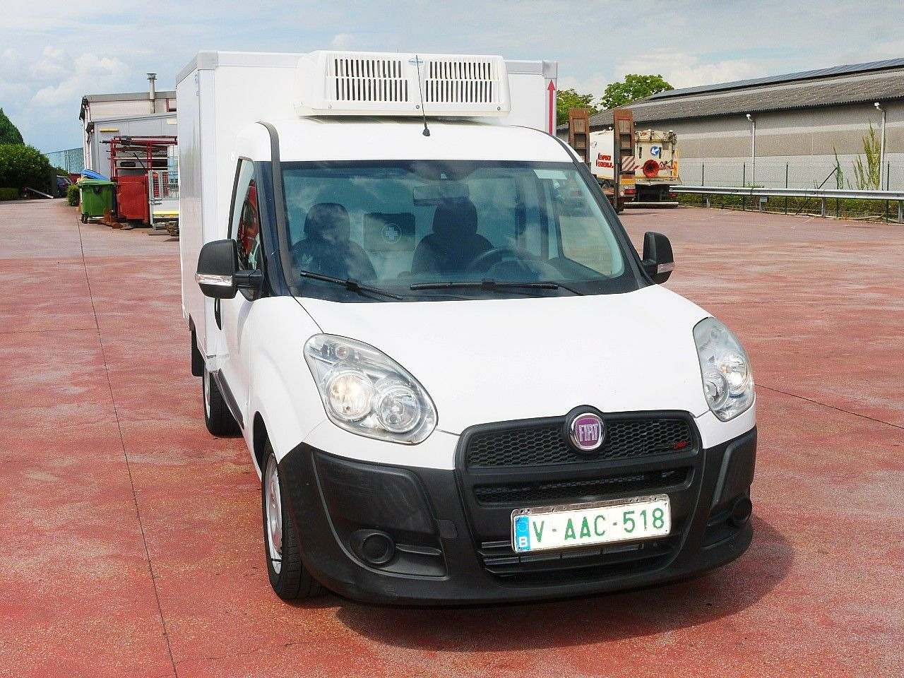 Fiat DOBLO 1.3 KUHLKOFFER RELEC FROID TR 22 -20C - Samochód dostawczy chłodnia: zdjęcie 1 Fiat DOBLO 1.3 KUHLKOFFER RELEC FROID TR 22 -20C - Samochód dostawczy chłodnia: zdjęcie 1