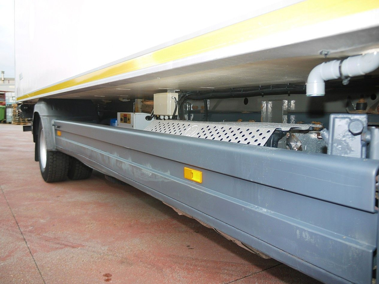 Samochód ciężarowy chłodnia Mercedes-Benz 1321 ATEGO KUHLKOFFER THERMOKING T800 A/C 122tkm: zdjęcie 13 Samochód ciężarowy chłodnia Mercedes-Benz 1321 ATEGO KUHLKOFFER THERMOKING T800 A/C 122tkm: zdjęcie 13