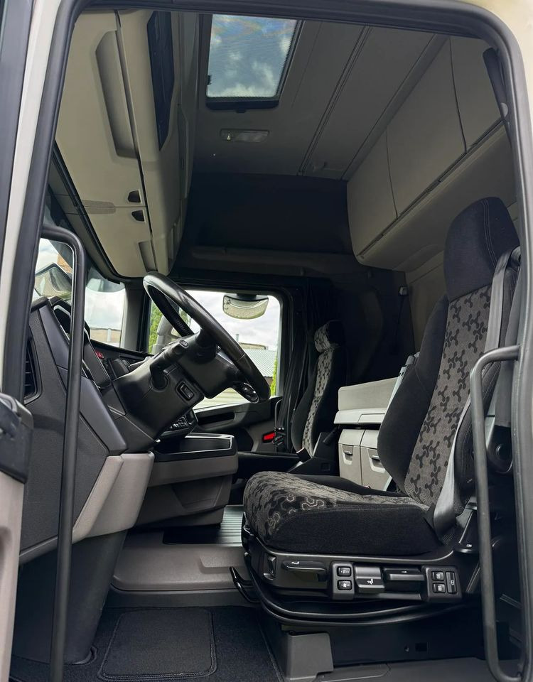 Scania R450 - Ciągnik siodłowy: zdjęcie 2 Scania R450 - Ciągnik siodłowy: zdjęcie 2