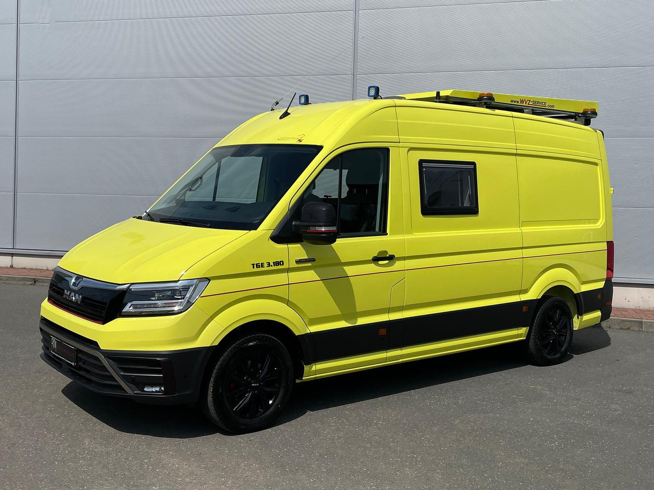 MAN TGE 3.180 L3H3 IndividualS BF3 + BEGLEITFAHRZEUG - Furgon: zdjęcie 1 MAN TGE 3.180 L3H3 IndividualS BF3 + BEGLEITFAHRZEUG - Furgon: zdjęcie 1