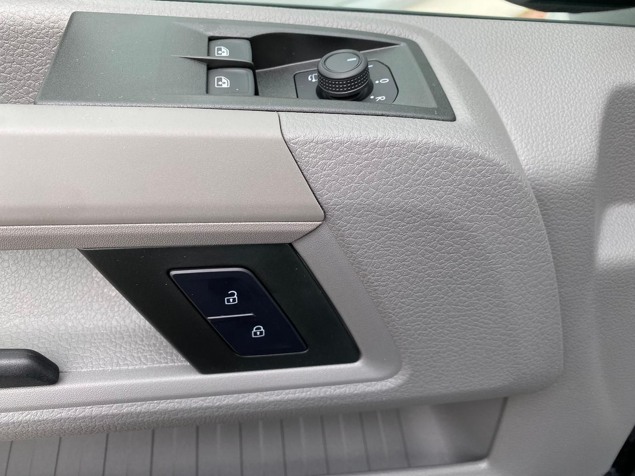 Samochód dostawczy MAN TGE 3.180 L3H3 Kasten STANDHZ ACC LED SITZHZ: zdjęcie 35