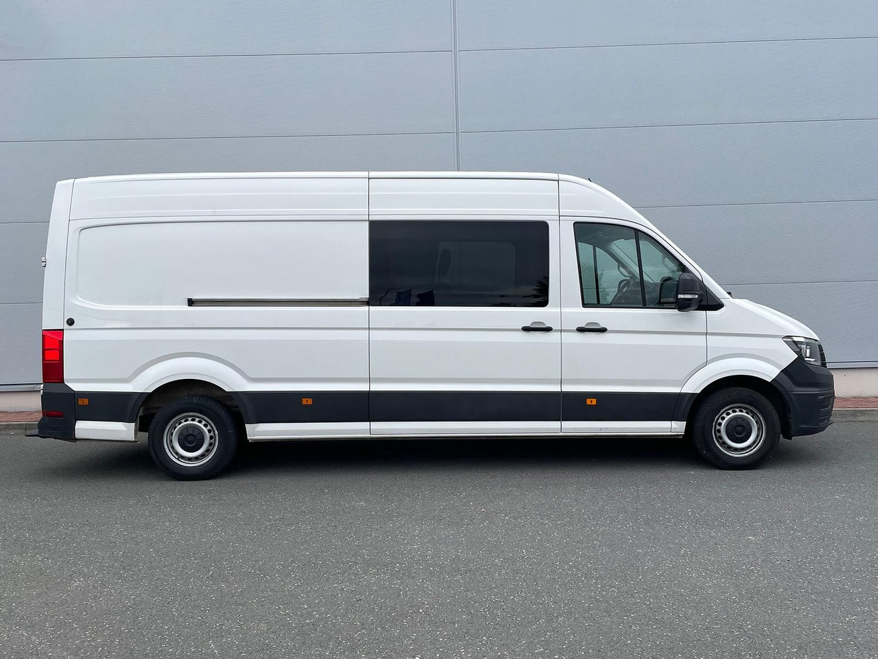 Volkswagen Crafter Kasten 35 L4H3 AHK KLIMA DAB PDC KAMERA - Mikrobus: zdjęcie 5 Volkswagen Crafter Kasten 35 L4H3 AHK KLIMA DAB PDC KAMERA - Mikrobus: zdjęcie 5