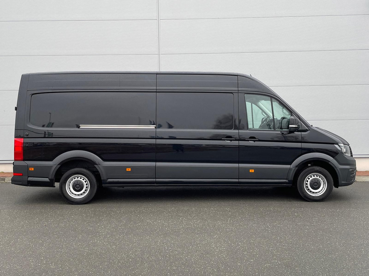 Volkswagen Crafter Kasten 35 L4H3 NAVI DAB PDC KAMERA - Mikrobus: zdjęcie 5 Volkswagen Crafter Kasten 35 L4H3 NAVI DAB PDC KAMERA - Mikrobus: zdjęcie 5
