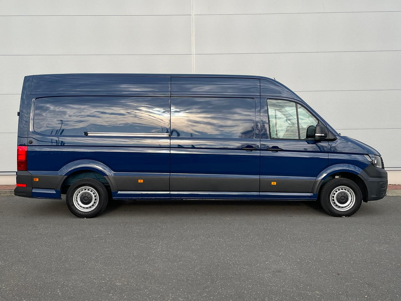 Volkswagen Crafter Kasten 35 L4H3 NAVI PDC DAB KAMERA MFL - Mikrobus: zdjęcie 5 Volkswagen Crafter Kasten 35 L4H3 NAVI PDC DAB KAMERA MFL - Mikrobus: zdjęcie 5