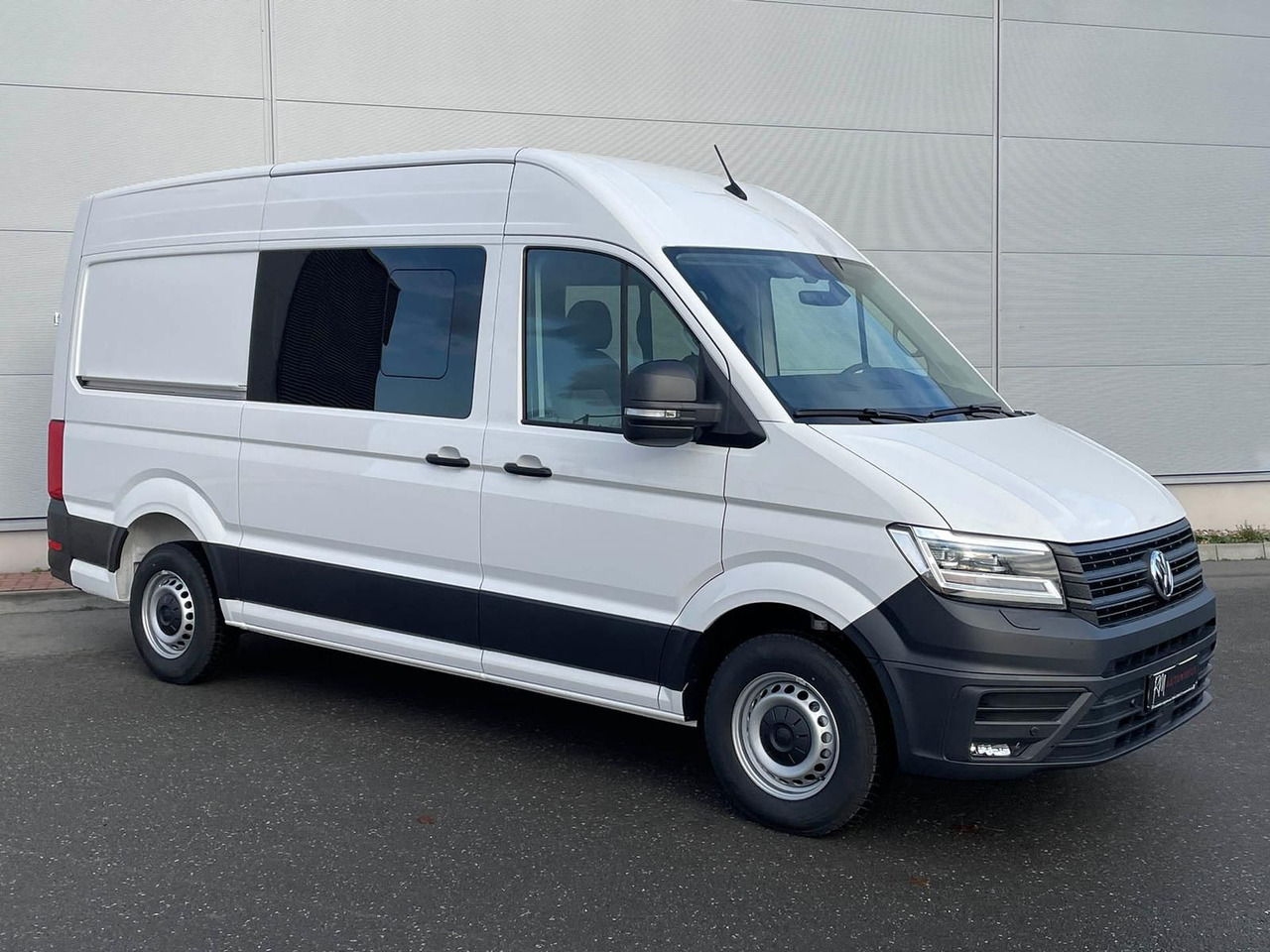 Volkswagen Crafter MIXTO 35 L3H3 Autom NAV SITZH ACC 5SITZE - Mikrobus: zdjęcie 2 Volkswagen Crafter MIXTO 35 L3H3 Autom NAV SITZH ACC 5SITZE - Mikrobus: zdjęcie 2