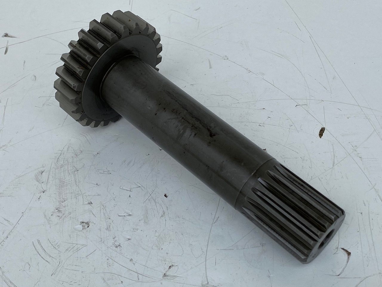 Liebherr Antriebswelle ID-Nr.9443859 - ID-Nr.944385903. LH60, LH80, ER934, ER944, LOS944, LOS946, LOS950, LOS954, R944, R946, R950, R954, RZG390. #AN2804# - Skrzynia biegów do Koparek gąsienicowych: zdjęcie 1 Liebherr Antriebswelle ID-Nr.9443859 - ID-Nr.944385903. LH60, LH80, ER934, ER944, LOS944, LOS946, LOS950, LOS954, R944, R946, R950, R954, RZG390. #AN2804# - Skrzynia biegów do Koparek gąsienicowych: zdjęcie 1