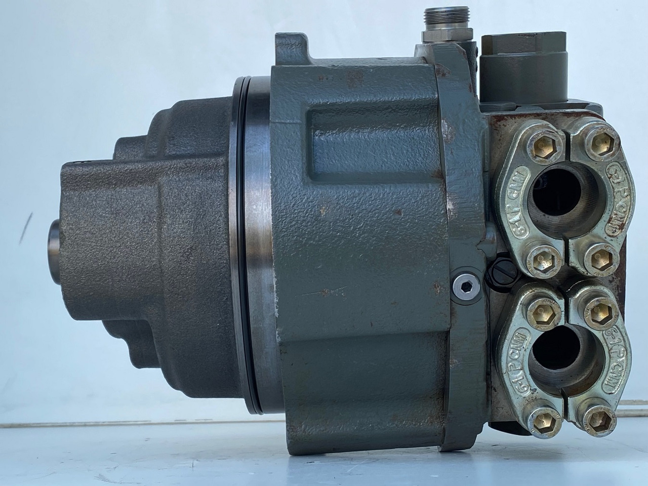 Liebherr Hydraulikeinbaumotor CMVE O 108. ID-Nr.10118562 - ID-Nr.10132610 - ID-Nr.10129048. LOS1916, LOS916, LOS926, R906, R916, R918, R920, R922, R924, R926COMP, R926, R936. #27979# - Silnik hydrauliczny do Koparek gąsienicowych: zdjęcie 3 Liebherr Hydraulikeinbaumotor CMVE O 108. ID-Nr.10118562 - ID-Nr.10132610 - ID-Nr.10129048. LOS1916, LOS916, LOS926, R906, R916, R918, R920, R922, R924, R926COMP, R926, R936. #27979# - Silnik hydrauliczny do Koparek gąsienicowych: zdjęcie 3