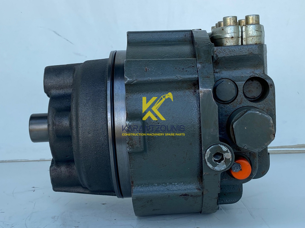 Liebherr Hydraulikeinbaumotor CMVE O 108. ID-Nr.10118562 - ID-Nr.10132610 - ID-Nr.10129048. LOS1916, LOS916, LOS926, R906, R916, R918, R920, R922, R924, R926COMP, R926, R936. #27979# - Silnik hydrauliczny do Koparek gąsienicowych: zdjęcie 1 Liebherr Hydraulikeinbaumotor CMVE O 108. ID-Nr.10118562 - ID-Nr.10132610 - ID-Nr.10129048. LOS1916, LOS916, LOS926, R906, R916, R918, R920, R922, R924, R926COMP, R926, R936. #27979# - Silnik hydrauliczny do Koparek gąsienicowych: zdjęcie 1