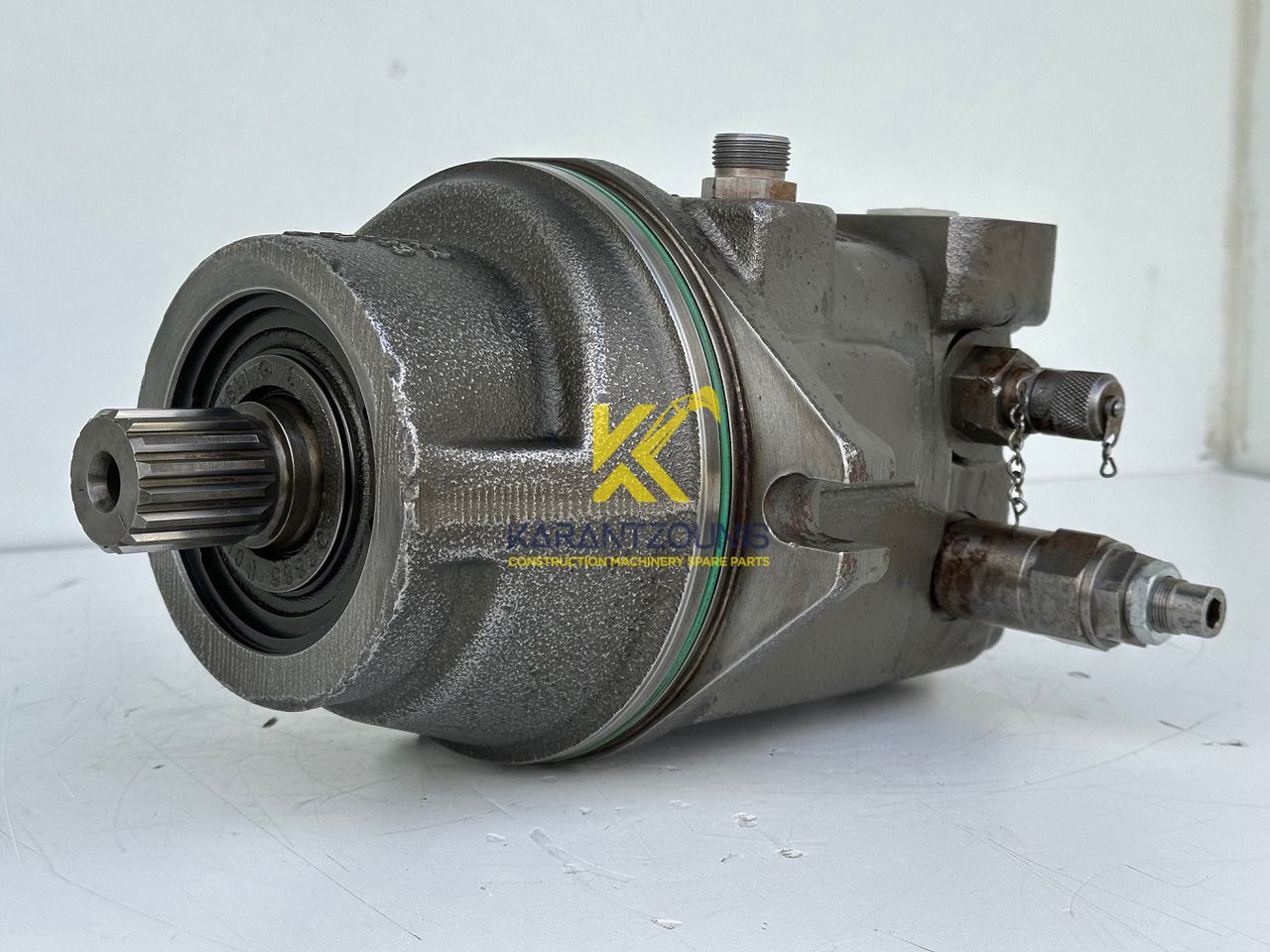 Liebherr Hydraulikeinbaumotor Typ:FMF058, ID-Nr.10122576 - ID-Nr.10145827 - ID-Nr.11371069. LOS1906, P924 COMP , R906, R906 PROTO, R916, R922, R924, R924 COMP, R926 COMP, R926 K LC. #11371069.08604# - Silnik hydrauliczny do Koparek gąsienicowych: zdjęcie 1 Liebherr Hydraulikeinbaumotor Typ:FMF058, ID-Nr.10122576 - ID-Nr.10145827 - ID-Nr.11371069. LOS1906, P924 COMP , R906, R906 PROTO, R916, R922, R924, R924 COMP, R926 COMP, R926 K LC. #11371069.08604# - Silnik hydrauliczny do Koparek gąsienicowych: zdjęcie 1