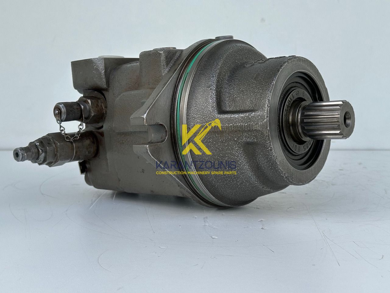 Liebherr Hydraulikeinbaumotor Typ:FMF058, ID-Nr.10122576 - ID-Nr.10145827 - ID-Nr.11371069. LOS1906, P924 COMP , R906, R906 PROTO, R916, R922, R924, R924 COMP, R926 COMP, R926 K LC. #11371069.08604# - Silnik hydrauliczny do Koparek gąsienicowych: zdjęcie 2 Liebherr Hydraulikeinbaumotor Typ:FMF058, ID-Nr.10122576 - ID-Nr.10145827 - ID-Nr.11371069. LOS1906, P924 COMP , R906, R906 PROTO, R916, R922, R924, R924 COMP, R926 COMP, R926 K LC. #11371069.08604# - Silnik hydrauliczny do Koparek gąsienicowych: zdjęcie 2