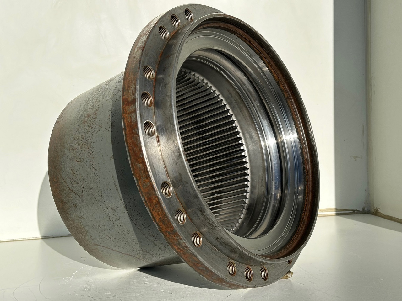 Liebherr Innenrad ID-Nr.90206742. FAT350P126 - FAT350P138. LOS1926 - R920 - R922 - R924 - R925 - R926 - R930 T.#90206742.18.12# - Zwolnica do Koparek gąsienicowych: zdjęcie 4 Liebherr Innenrad ID-Nr.90206742. FAT350P126 - FAT350P138. LOS1926 - R920 - R922 - R924 - R925 - R926 - R930 T.#90206742.18.12# - Zwolnica do Koparek gąsienicowych: zdjęcie 4