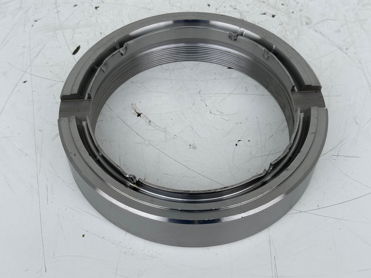 Liebherr Nutmutter ID-Nr.9443117 - ID-Nr.944311703. LH110,A974,LOS974,P974,P976,R974,R976,R980,P994,P995,R944,R995. #944311703.27.12.01# - Skrzynia biegów do Maszyn budowlanych: zdjęcie 1 Liebherr Nutmutter ID-Nr.9443117 - ID-Nr.944311703. LH110,A974,LOS974,P974,P976,R974,R976,R980,P994,P995,R944,R995. #944311703.27.12.01# - Skrzynia biegów do Maszyn budowlanych: zdjęcie 1