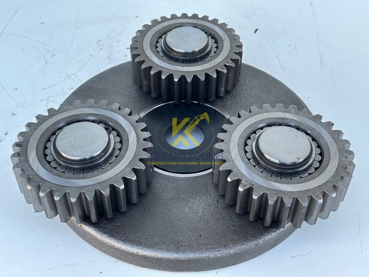 Liebherr Planetenträger ID-Nr.90024938 mit Planetenräder ID-Nr.90024939. FAT400P112 -FAT400P130 - FAT400P139. LO1936, LOS926, R926, R928, R930, R934, R936, R940, R944, R946, R950 T. #PL-PL.17.10# - Zwolnica do Maszyn budowlanych: zdjęcie 2 Liebherr Planetenträger ID-Nr.90024938 mit Planetenräder ID-Nr.90024939. FAT400P112 -FAT400P130 - FAT400P139. LO1936, LOS926, R926, R928, R930, R934, R936, R940, R944, R946, R950 T. #PL-PL.17.10# - Zwolnica do Maszyn budowlanych: zdjęcie 2