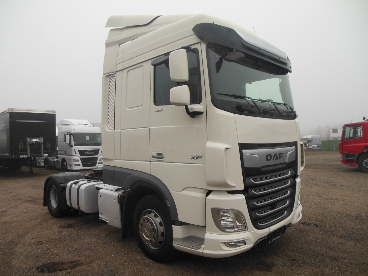 DAF XF 106.480 SC, STANDART, NEUE TACHO, TOP!! - Ciągnik siodłowy: zdjęcie 2 DAF XF 106.480 SC, STANDART, NEUE TACHO, TOP!! - Ciągnik siodłowy: zdjęcie 2