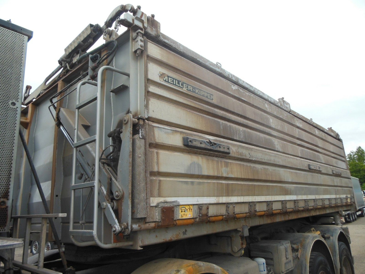 Mercedes-Benz ACTROS 4144, 8X6, 3 PEDALE, MEILLER, BODRMATIC - Wywrotka: zdjęcie 5 Mercedes-Benz ACTROS 4144, 8X6, 3 PEDALE, MEILLER, BODRMATIC - Wywrotka: zdjęcie 5