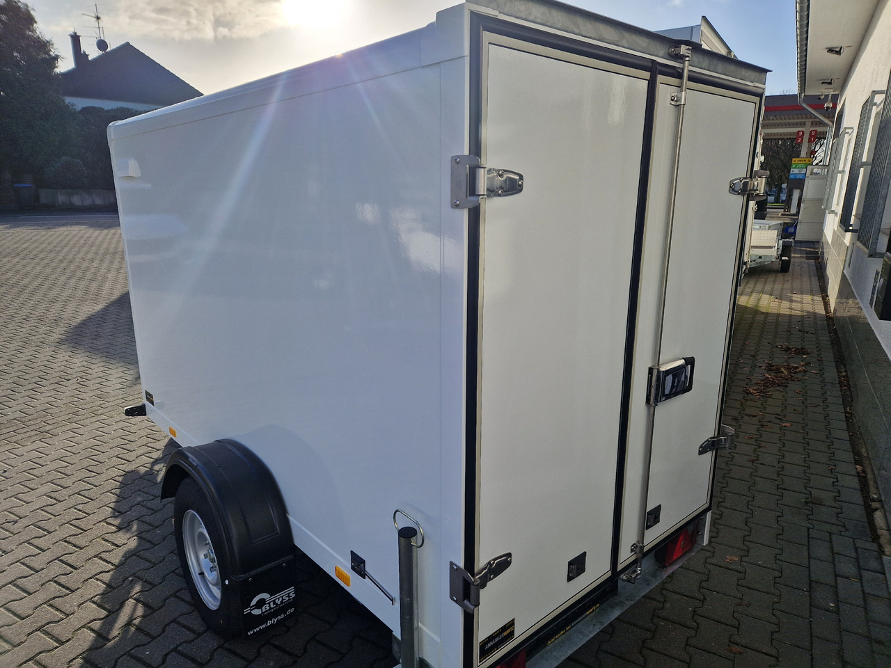 Kargo FS1326/150HL 255x134x150cm GFK Zurrsystem (S) 100km/H 1300kg - Przyczepa zamknięte nadwozie: zdjęcie 2 Kargo FS1326/150HL 255x134x150cm GFK Zurrsystem (S) 100km/H 1300kg - Przyczepa zamknięte nadwozie: zdjęcie 2