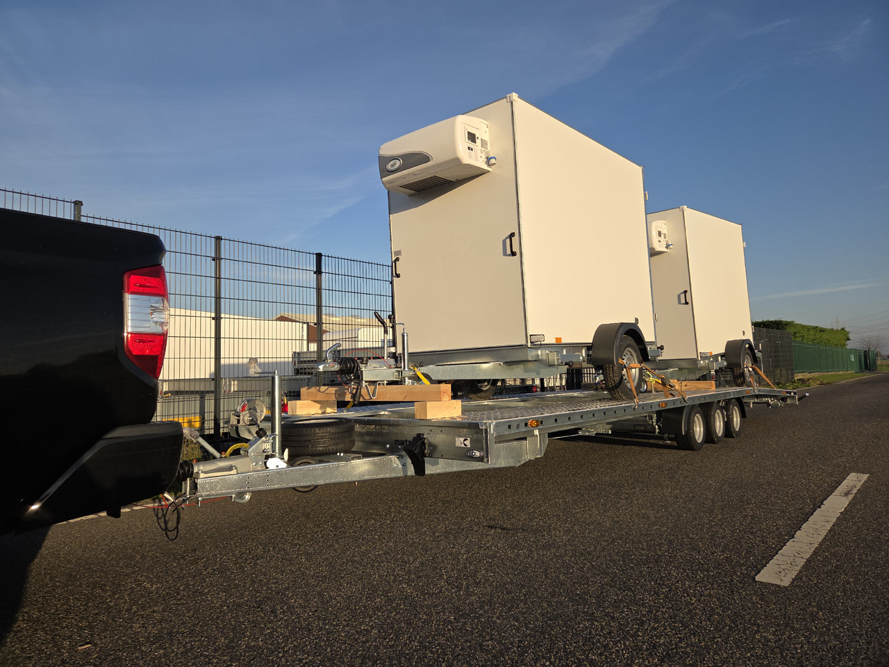 Martz Cartrailer GT PLUS 850/3 S 3,5T 850x215cm Lohr Blech Fahrschienen Rampen Tridem 3500kg 100km/H - Przyczepa do przewozu samochodów: zdjęcie 1 Martz Cartrailer GT PLUS 850/3 S 3,5T 850x215cm Lohr Blech Fahrschienen Rampen Tridem 3500kg 100km/H - Przyczepa do przewozu samochodów: zdjęcie 1