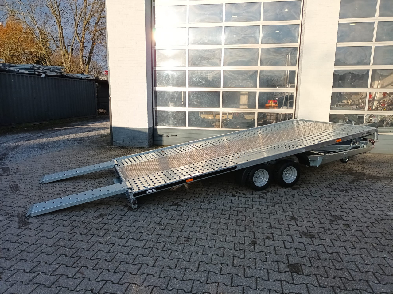Martz GT kipp 450/2 S 450x215cm easyload ankippbar Lohr Stahl & Aluboden Seilwinde 10" 3000kg - Przyczepa do transportu maszyn: zdjęcie 3 Martz GT kipp 450/2 S 450x215cm easyload ankippbar Lohr Stahl & Aluboden Seilwinde 10" 3000kg - Przyczepa do transportu maszyn: zdjęcie 3