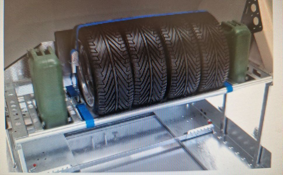 Reifenregal und Staubox für Brian James Race Shuttle Race Shuttle 2 Race Shuttle 3 - Przyczepa do przewozu samochodów: zdjęcie 1 Reifenregal und Staubox für Brian James Race Shuttle Race Shuttle 2 Race Shuttle 3 - Przyczepa do przewozu samochodów: zdjęcie 1