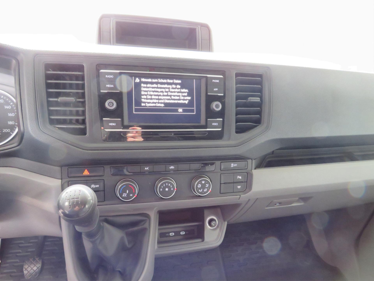 VOLKSWAGEN Crafter 35 L3H3 Kasten Euro6 Klima ZV - Furgon: zdjęcie 3 VOLKSWAGEN Crafter 35 L3H3 Kasten Euro6 Klima ZV - Furgon: zdjęcie 3