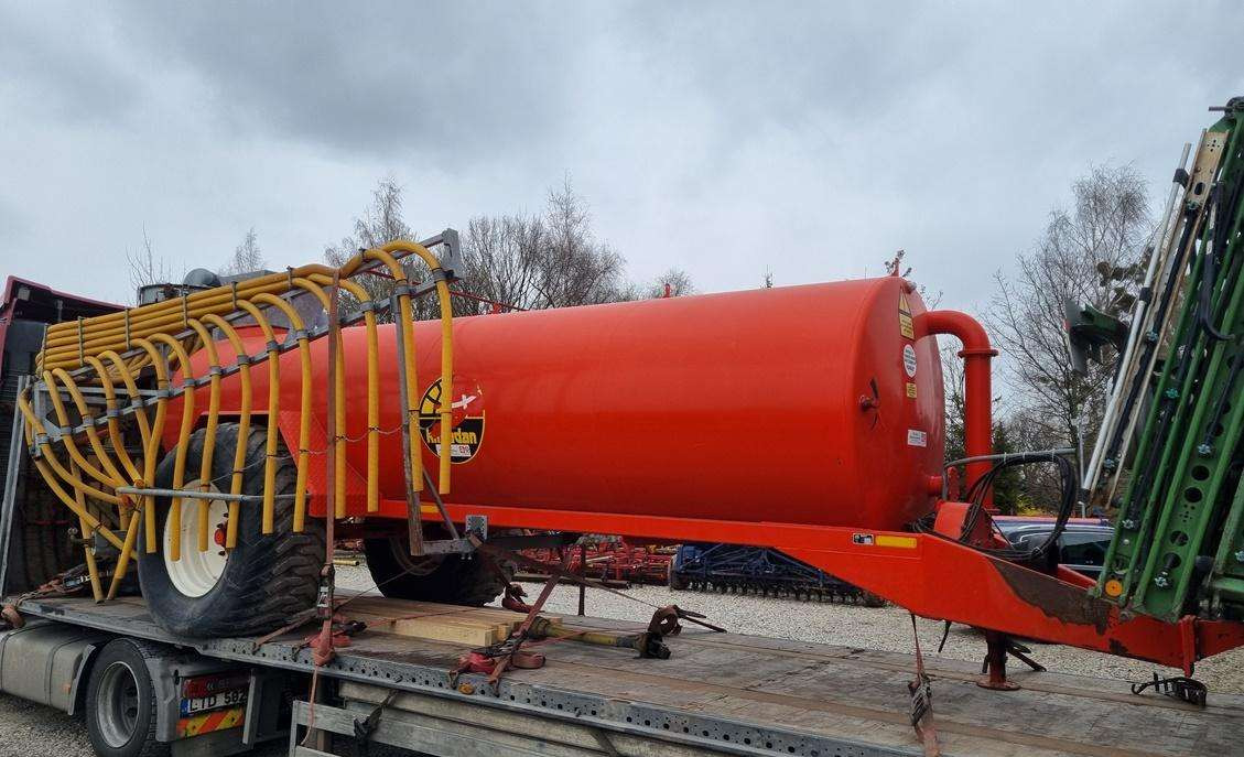 Kimadan 10000 - Przyczepa asenizacyjna: zdjęcie 1 Kimadan 10000 - Przyczepa asenizacyjna: zdjęcie 1