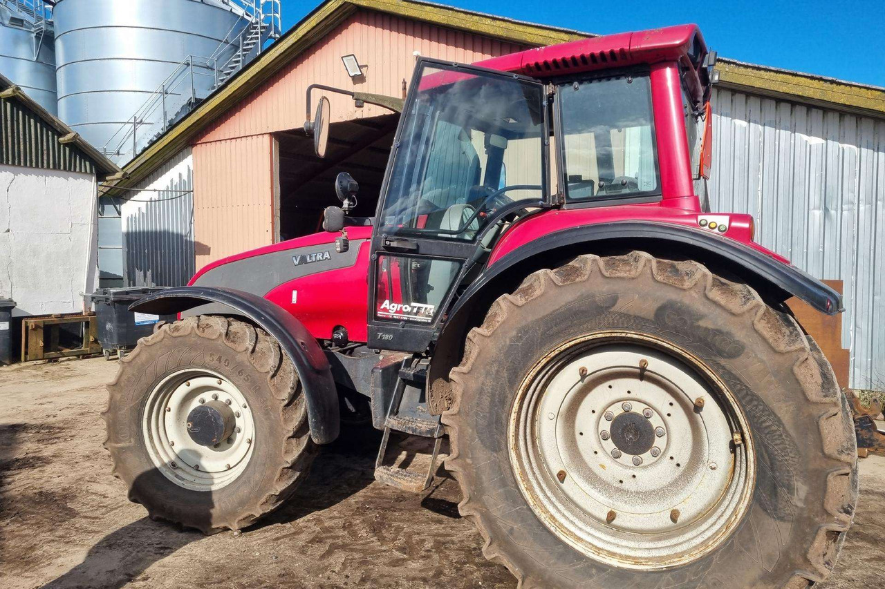Valtra T190 - Ciągnik rolniczy: zdjęcie 4 Valtra T190 - Ciągnik rolniczy: zdjęcie 4