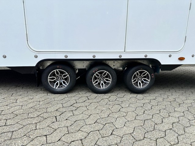 Brian James Race Transporter 7, RT7 397-6023-35-3-10-W, 6000 x 2300 mm, 3,5 to. - Przyczepa do przewozu samochodów: zdjęcie 2 Brian James Race Transporter 7, RT7 397-6023-35-3-10-W, 6000 x 2300 mm, 3,5 to. - Przyczepa do przewozu samochodów: zdjęcie 2