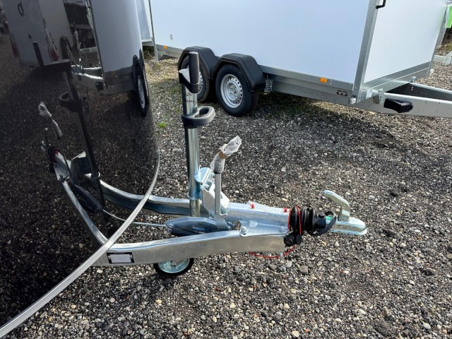 Cheval Liberte Debon Roadster 300, C300 Alu + Türe 1300 kg, 100 km/h, 300x155x190cm - Przyczepa zamknięte nadwozie: zdjęcie 3 Cheval Liberte Debon Roadster 300, C300 Alu + Türe 1300 kg, 100 km/h, 300x155x190cm - Przyczepa zamknięte nadwozie: zdjęcie 3