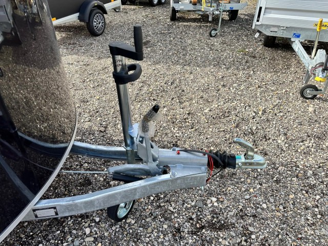 Cheval Liberte Debon Roadster 500 Sandwich Verkaufsklappe 2600 kg, 100 km/h, 320x167x200cm - Przyczepa zamknięte nadwozie: zdjęcie 3 Cheval Liberte Debon Roadster 500 Sandwich Verkaufsklappe 2600 kg, 100 km/h, 320x167x200cm - Przyczepa zamknięte nadwozie: zdjęcie 3