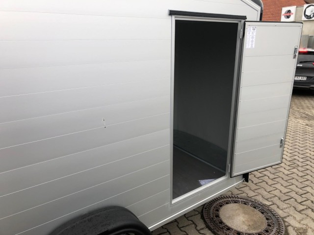 Cheval Liberte Debon Roadster 700 Alu + Türe 2600 kg, 100 km/h, 375x180x202cm - Przyczepa zamknięte nadwozie: zdjęcie 5 Cheval Liberte Debon Roadster 700 Alu + Türe 2600 kg, 100 km/h, 375x180x202cm - Przyczepa zamknięte nadwozie: zdjęcie 5