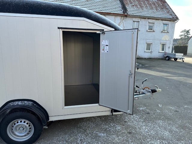 Cheval Liberte Debon Roadster 800 Alu + Türe 3500 kg, 100 km/h, 435x202x202cm - Przyczepa zamknięte nadwozie: zdjęcie 4 Cheval Liberte Debon Roadster 800 Alu + Türe 3500 kg, 100 km/h, 435x202x202cm - Przyczepa zamknięte nadwozie: zdjęcie 4