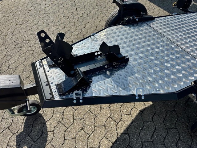 Lorries Motorradanhänger MT-1, 0,75 to. 245 x 99 cm, absenkbar - Przyczepa motocyklowa: zdjęcie 4 Lorries Motorradanhänger MT-1, 0,75 to. 245 x 99 cm, absenkbar - Przyczepa motocyklowa: zdjęcie 4