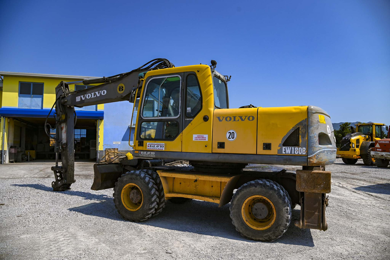 VOLVO EW180B - Koparka kołowa: zdjęcie 3 VOLVO EW180B - Koparka kołowa: zdjęcie 3