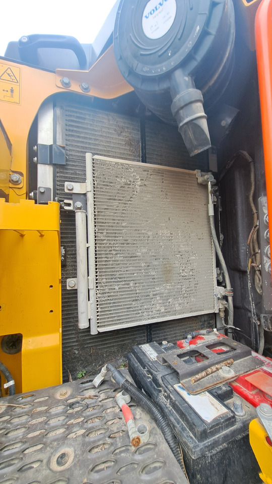 VOLVO EWR150E - Koparka kołowa: zdjęcie 2 VOLVO EWR150E - Koparka kołowa: zdjęcie 2