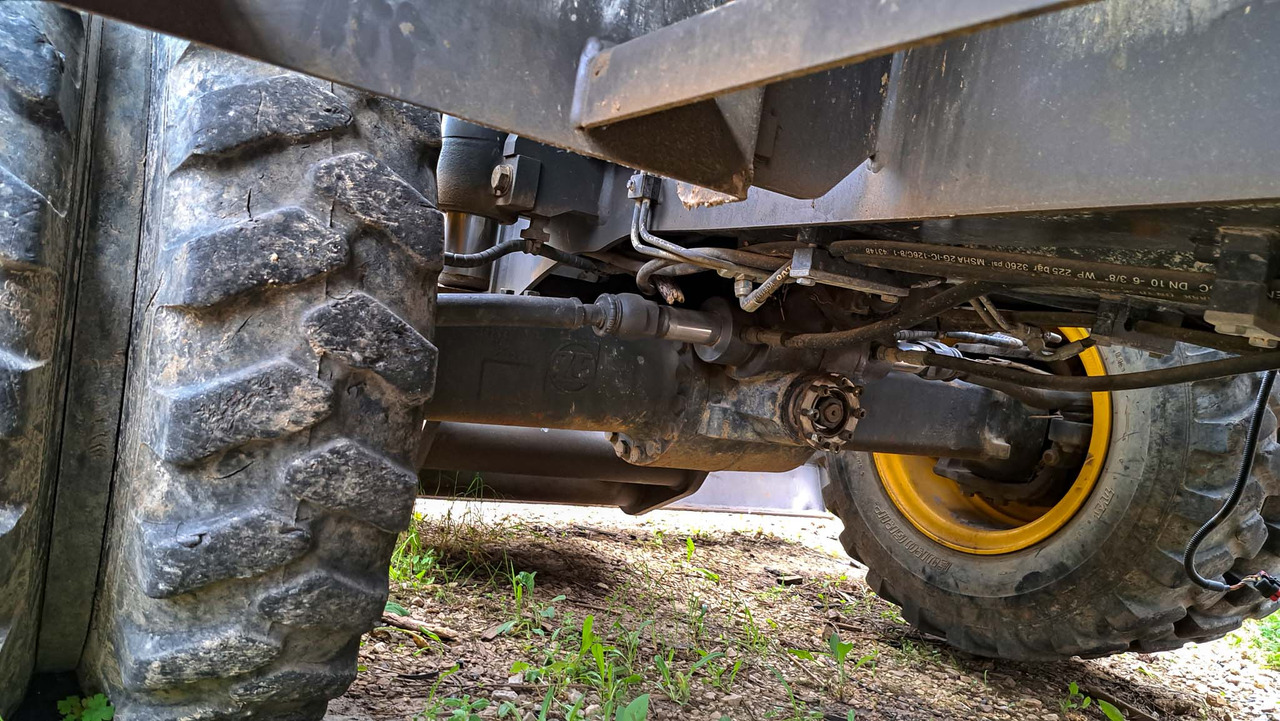 Volvo front axle 14693936 for Volvo EWR150E, EW180E, EWR170E, EW200E MH, EW160E - Przedni most do Koparek: zdjęcie 2 Volvo front axle 14693936 for Volvo EWR150E, EW180E, EWR170E, EW200E MH, EW160E - Przedni most do Koparek: zdjęcie 2