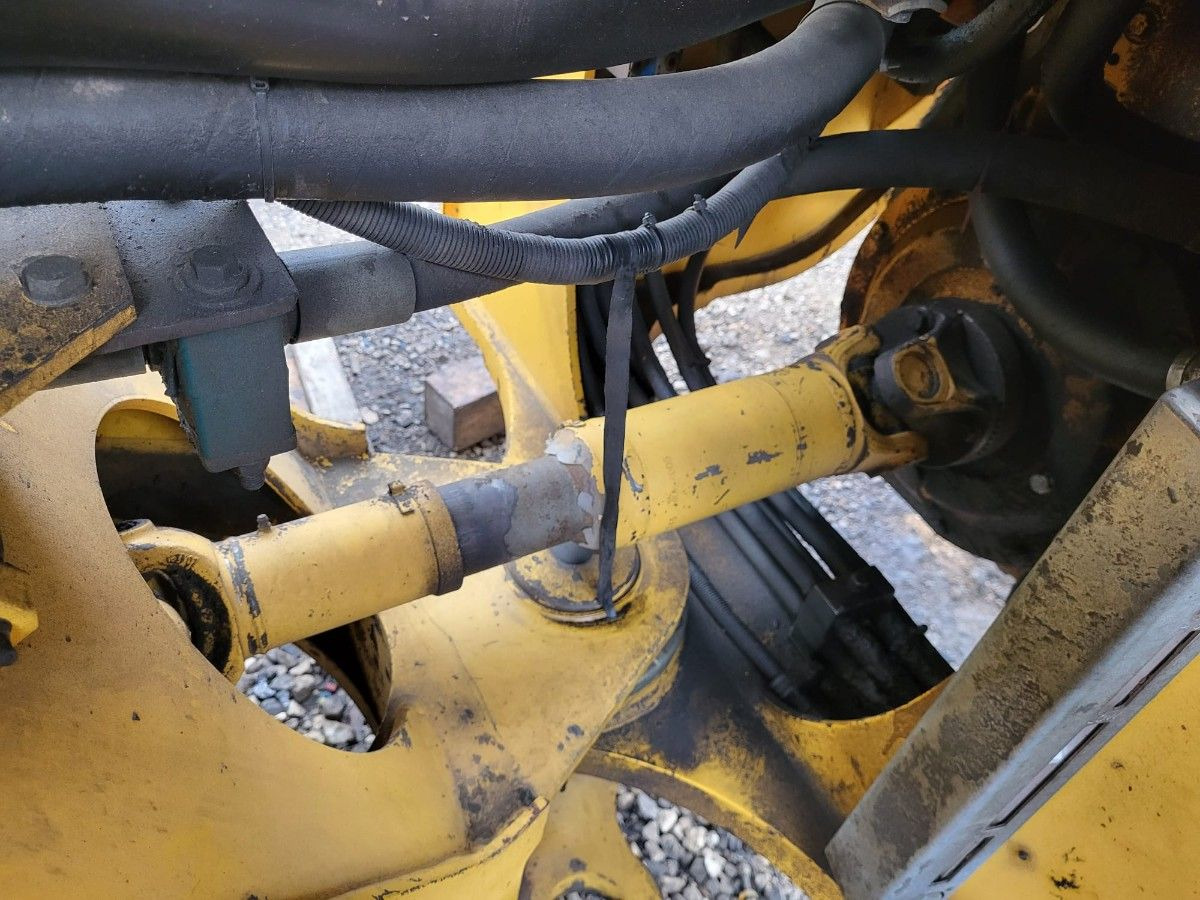 Volvo propeller shaft - Wał kardana do Ładowarek: zdjęcie 2 Volvo propeller shaft - Wał kardana do Ładowarek: zdjęcie 2