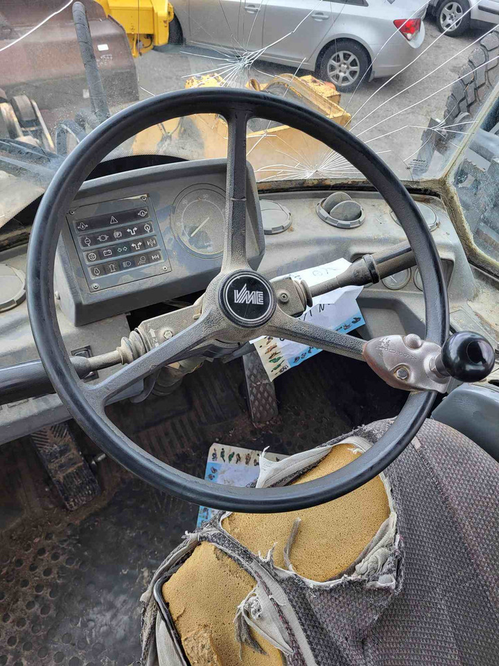 Volvo steering wheel - Kierownica do Ładowarek: zdjęcie 1 Volvo steering wheel - Kierownica do Ładowarek: zdjęcie 1