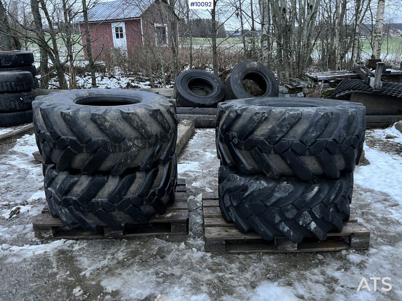 4pcs 18R19.5 Michelin tires on rims - Opona do Maszyn budowlanych: zdjęcie 1 4pcs 18R19.5 Michelin tires on rims - Opona do Maszyn budowlanych: zdjęcie 1