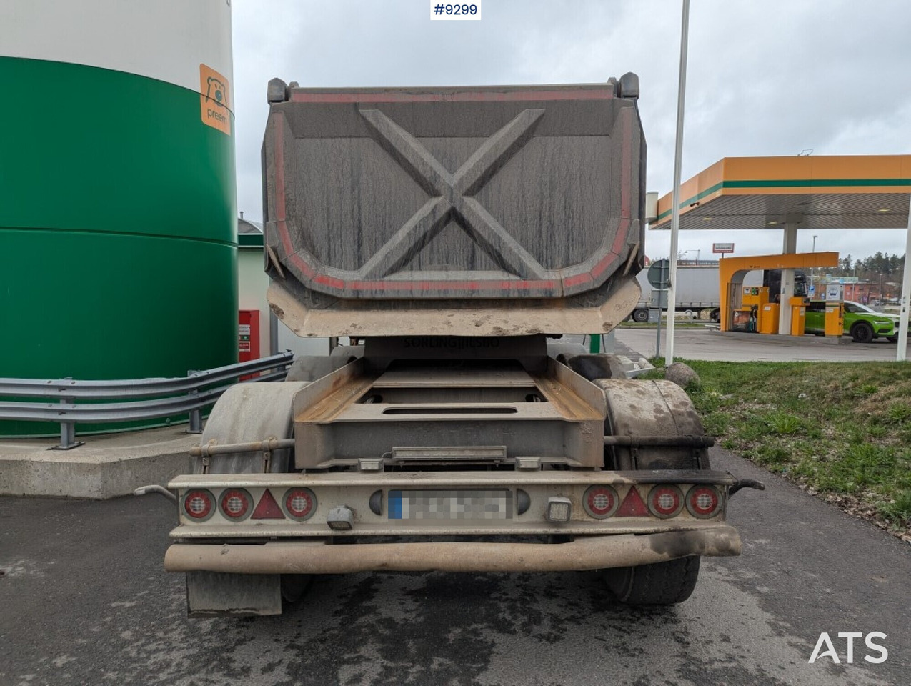 Ciągnik siodłowy Tractor Unit Mercedes-Benz Arocs 3351 6x4 with tipper trailer: zdjęcie 10